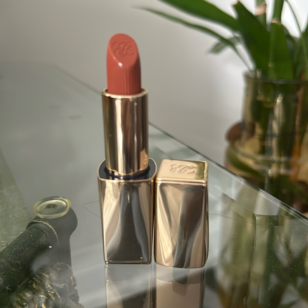Estée Lauder Crème in Covetable